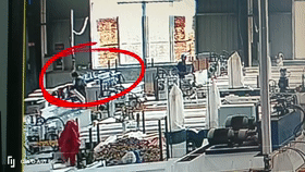 再现机器伤人惨剧！警惕机械伤害！