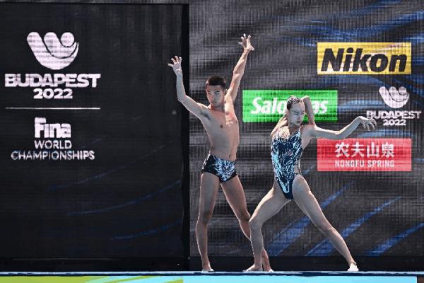 花样游泳世界杯首站在加拿大举行 中国混双组合石浩玙/程文涛出战