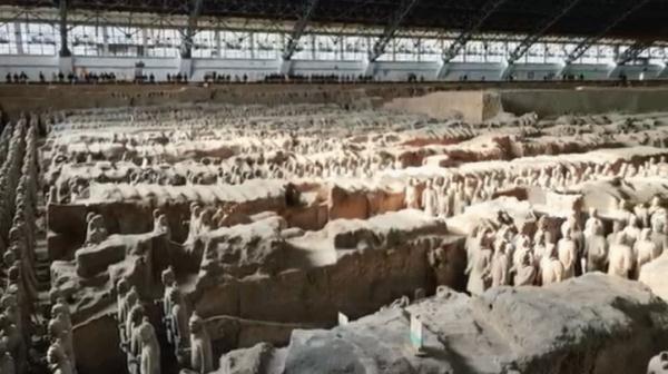 新成果公布!最新照片展示秦俑如何佩剑→ 新成果公布!最新照片展示秦俑如何佩剑→