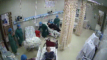 广东一夫妻煲汤加入这味食材，喝完双双入院！医生提醒→