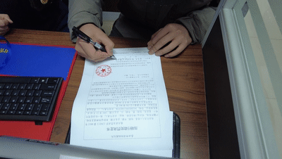 私家车占用消防通道被掀翻，处罚来了！