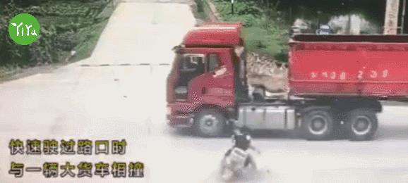 3小时查处！“鬼火少年”闹市近90度翘头被举报
