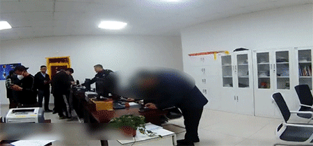 撞坏交通设施就跑？这也是肇事逃逸！