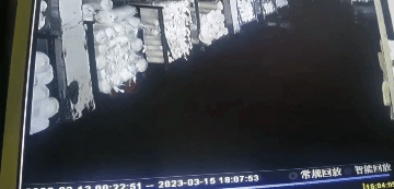 太冲动!放火泄愤,消防成功搜救疏散两名群众 太冲动!放火泄愤,消防成功搜救疏散两名群众