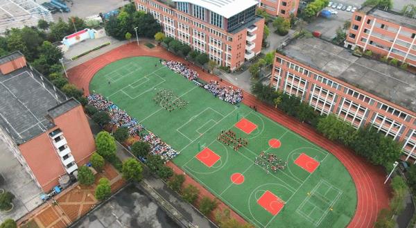 “小雅，加油！”一场30米短跑比赛，只为她一个人而设