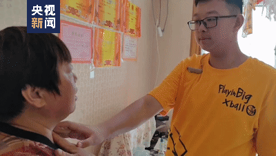 “爸爸快跑！”