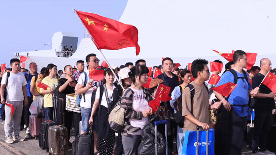 “看到中国人民解放军，我哭了！”这些画面安全感爆棚