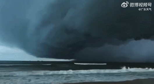 特大暴雨!红色预警! 特大暴雨!红色预警!