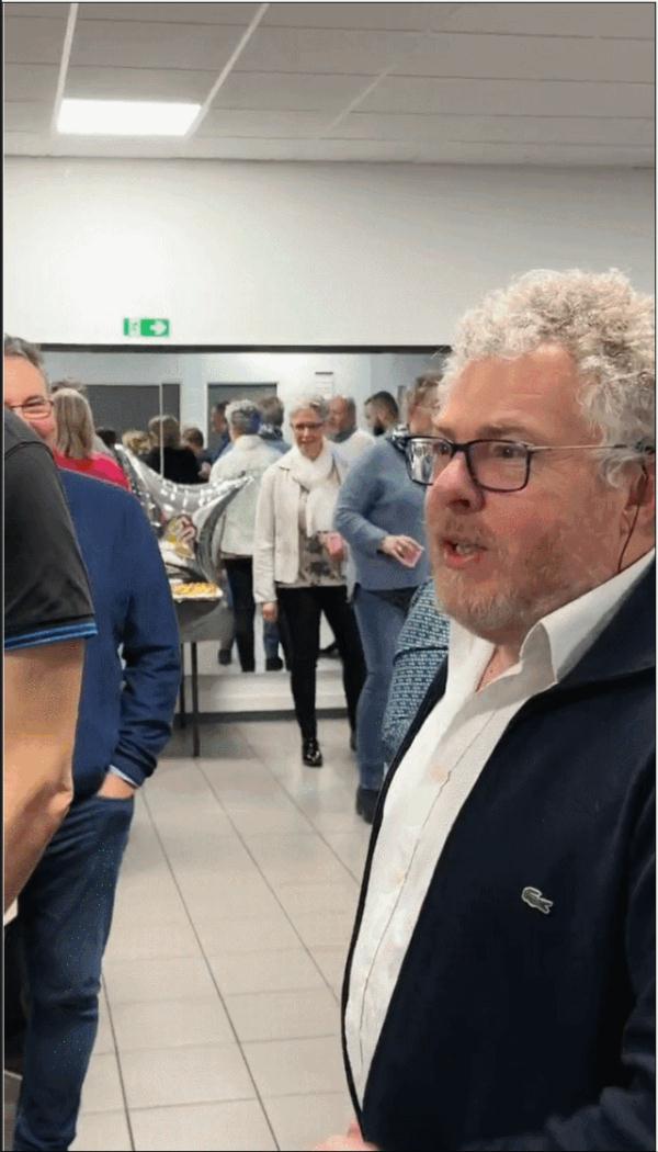 山东婆婆法国做手擀面,馋哭隔壁邻居! 山东婆婆法国做手擀面,馋哭隔壁邻居!