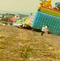 家长们注意了，这种游乐设施千万小心！