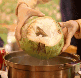 误食严重可致命！知名超市被曝食物发霉，市民：喝完才发现…
