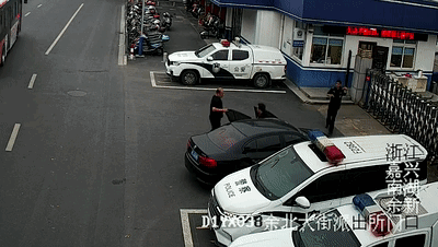 揪心！502强力胶进了4岁女童眼睛