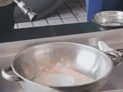 固体酒精起火 严禁用水灭火 固体酒精起火 严禁用水灭火