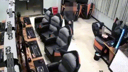 江西赣州一男子在网吧睡着后，有人对他下手了！