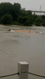 35人落水,2人不幸身亡,安全提示! 35人落水,2人不幸身亡,安全提示!