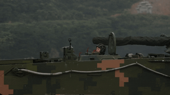 装甲驾驶特级女兵!网友:实力圈粉 装甲驾驶特级女兵!网友:实力圈粉