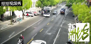 短短17天，一辆网约车8次撞上公交车……