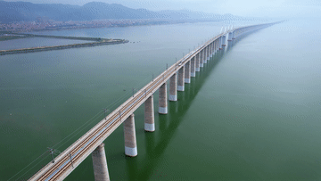 记者带你体验福厦高铁首趟列车