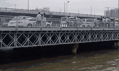 儿子落水溺亡16年后，他跳河救人的最后身影感动了一座城