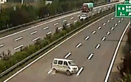 司机超员被查，反问：交警小孩也是人吗？