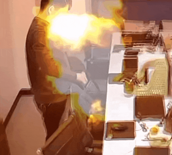 你家孩子有这个玩具吗？长沙一男子戳了一下它，发生爆炸被烧