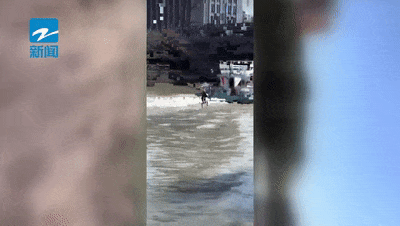 太危险了!这一幕看懵网友,最新消息:罚! 太危险了!这一幕看懵网友,最新消息:罚!