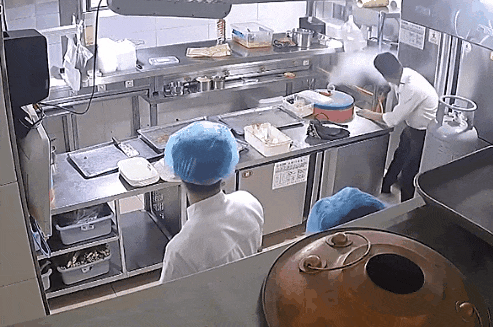 首次披露!银川烧烤店特大燃气爆炸事故背后细节 首次披露!银川烧烤店特大燃气爆炸事故背后细节