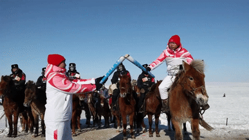 十四冬火炬传递活动举行 全冬圣火照耀活力内蒙古