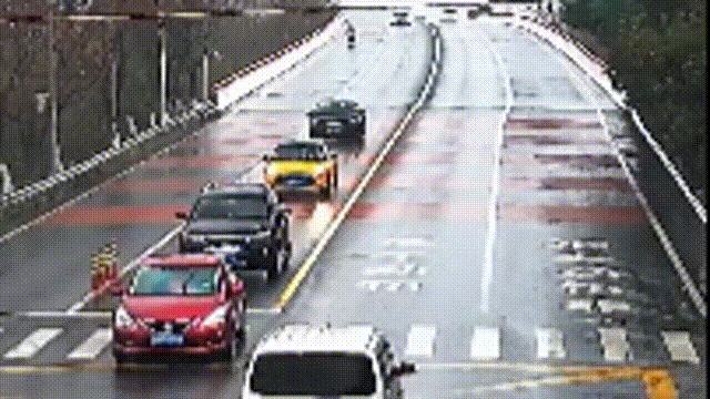 警示！海宁两车相撞，原因与天气也有关系！