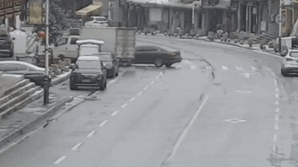 液化气罐着火,他冲了上去! 液化气罐着火,他冲了上去!