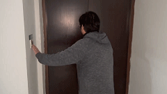 架空层电单车乱停、住宅夹层电单车泛滥！有业主抱怨“住在火药桶上”