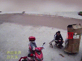 火球扑面!小心打火机的“爆脾气” 火球扑面!小心打火机的“爆脾气”