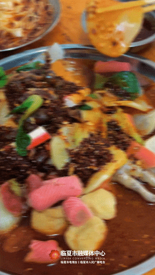 天水麻辣烫火爆出圈,甘肃其他地方的麻辣烫坐不住了 天水麻辣烫火爆出圈,甘肃其他地方的麻辣烫坐不住了