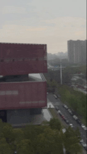 武汉突然天黑、电闪雷鸣！强对流来了