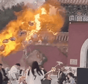 "火大"！吵架吵出一场真爆炸！