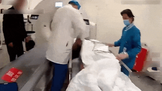 隧道里这一幕，被拍下来了！