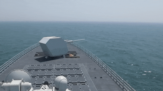 超强气势！“万吨大驱”无锡舰最新训练画面→