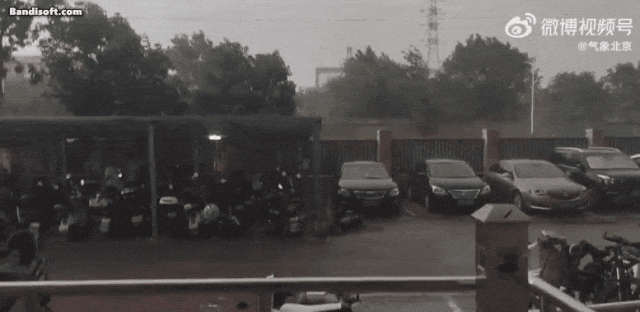 大风+雷电+冰雹,北京多预警齐发!局地阵风可达11级以上 大风+雷电+冰雹,北京多预警齐发!局地阵风可达11级以上