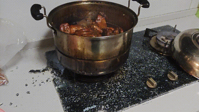 “胡”里“糊”涂！一场麻将局差点把家烧