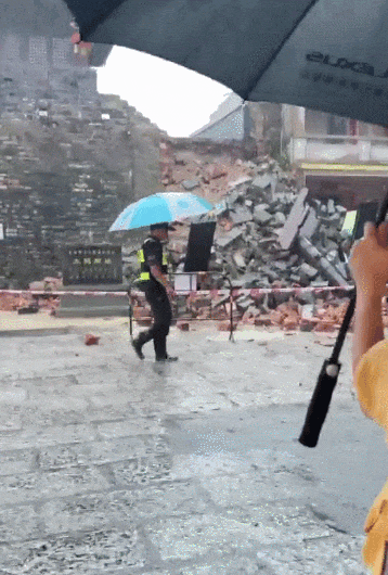 一天下了4个水库水量！深圳一景点城墙发生坍塌！官方回应