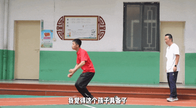 深圳小学生百米飙出11秒63！被称“小苏炳添”