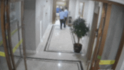 惊出冷汗！缉毒警卧底侦查连续偶遇同事…