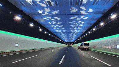 把深中通道当自家客厅?坐露营椅喝饮料摆拍?处罚来了 把深中通道当自家客厅?坐露营椅喝饮料摆拍?处罚来了