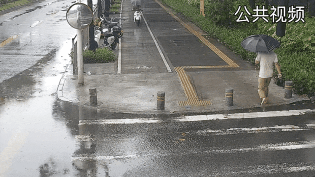暴雨天气出行，这样避险！