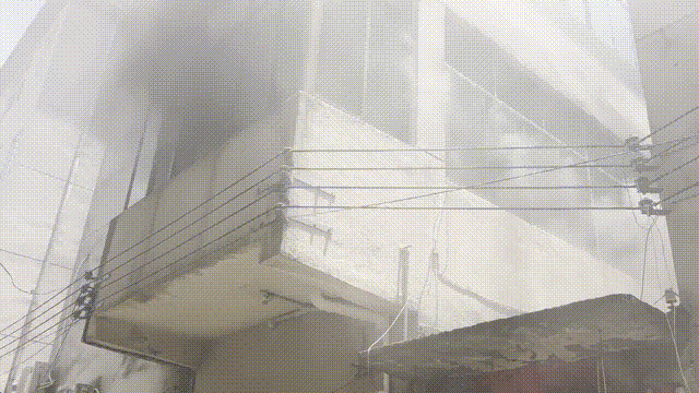 空调“发脾气”，家烧得面目全非！