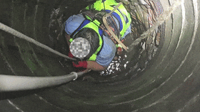 突发!一男子坠落…… 突发!一男子坠落……