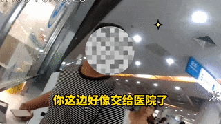 孩子不慎坠出货车厢 民警守护“救命路”