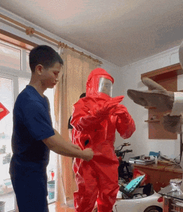 窗外密密麻麻，已进入高发季……千万别去碰！