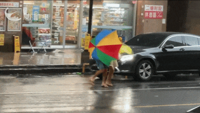 “格美”直角掉头后登陆，已致台湾2死201伤！10余省将现强降雨，上海一活动暂停