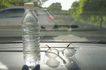 车内暴晒过瓶装水不能喝？官方检测结果来了！